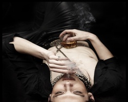gothic-boy-is-smoking.jpg